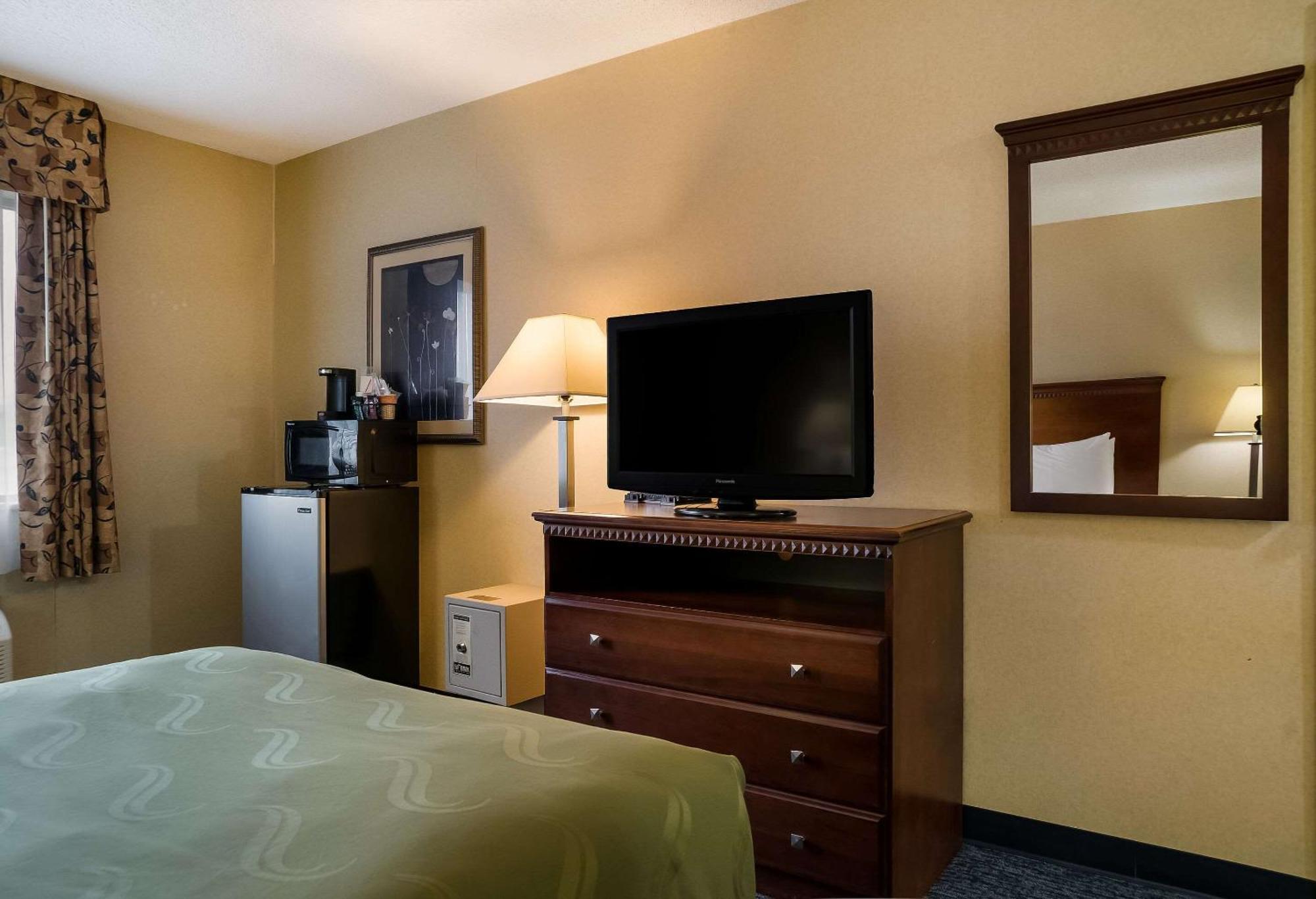 Quality Inn Grand Blanc - Flint South Εξωτερικό φωτογραφία