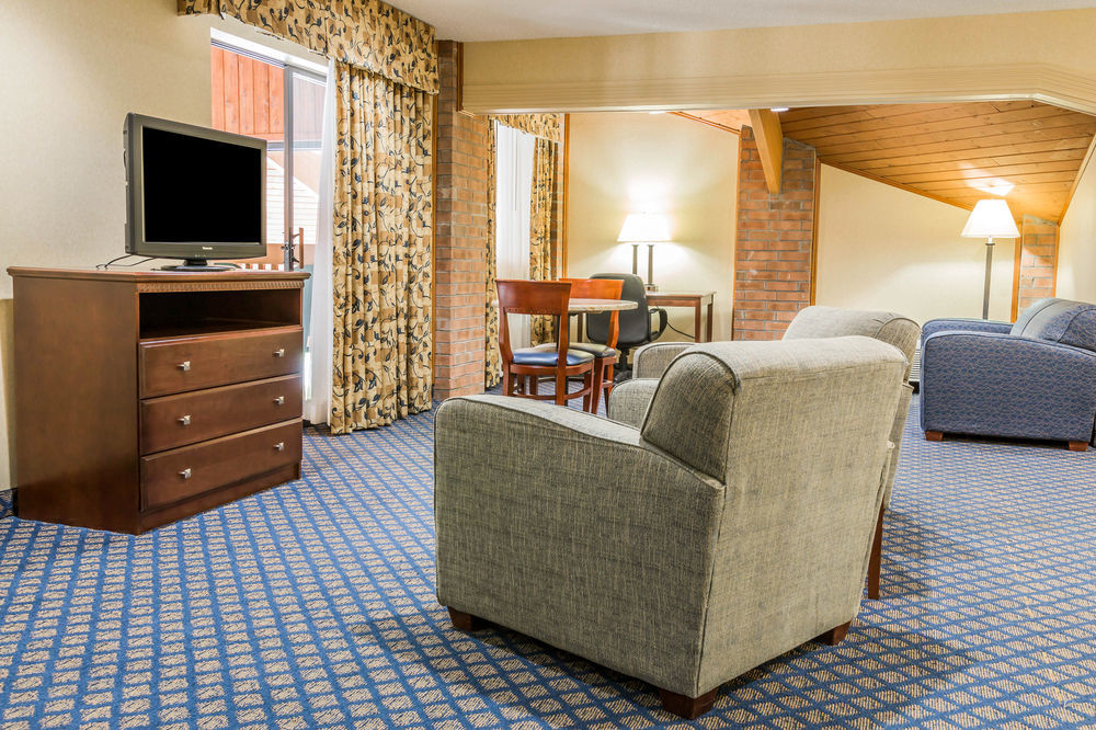 Quality Inn Grand Blanc - Flint South Εξωτερικό φωτογραφία