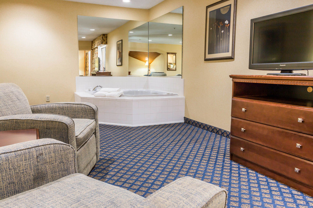 Quality Inn Grand Blanc - Flint South Εξωτερικό φωτογραφία